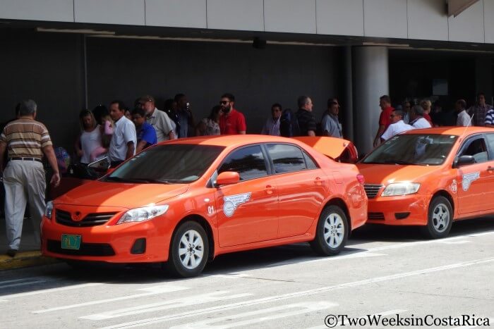 Safety Tips Costa Rica- Take an official taxi | Two Weeks in Costa Rica