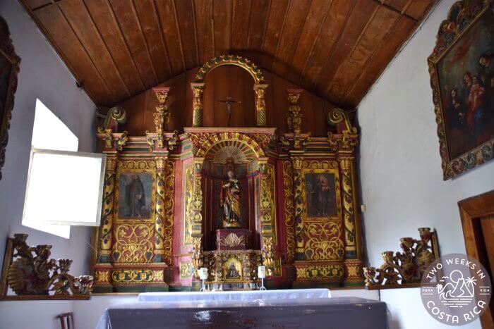 Alter Colonial Church of Orosi