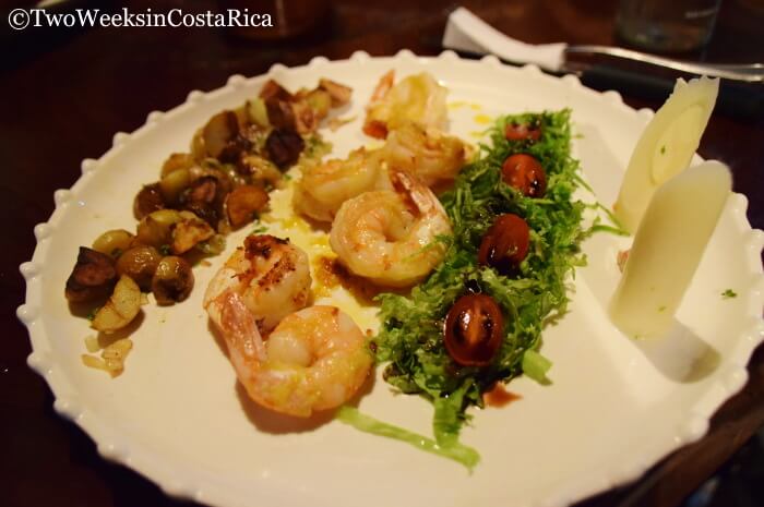 Shrimp dish at Casa Tortuga restaurant in Drake Bay
