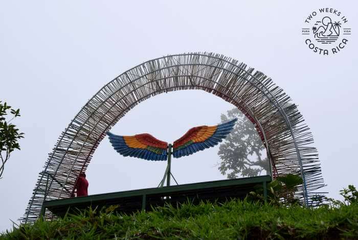 Mirador with Wings Rio Agrio