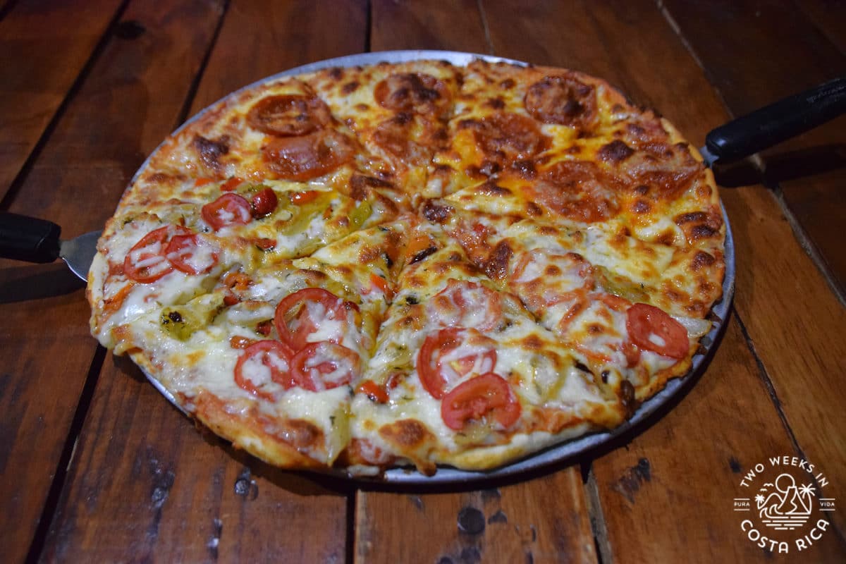 A delicious pizza at a restaurant in San Gerardo