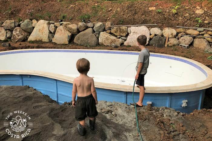Installing pool Costa Rica