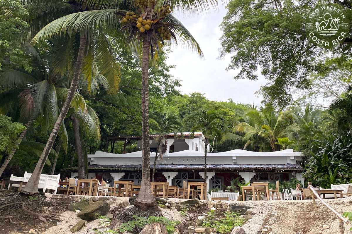 la luna restaurant on the beacn in playa pelada