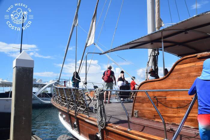Brisas Elegante Boat Quepos