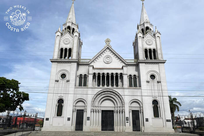 Large white church with two taller towers on the outside