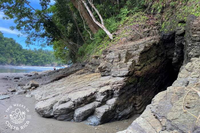 Playa Ventanas Cave